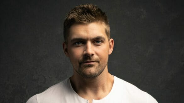 Portrait of Mark Leach