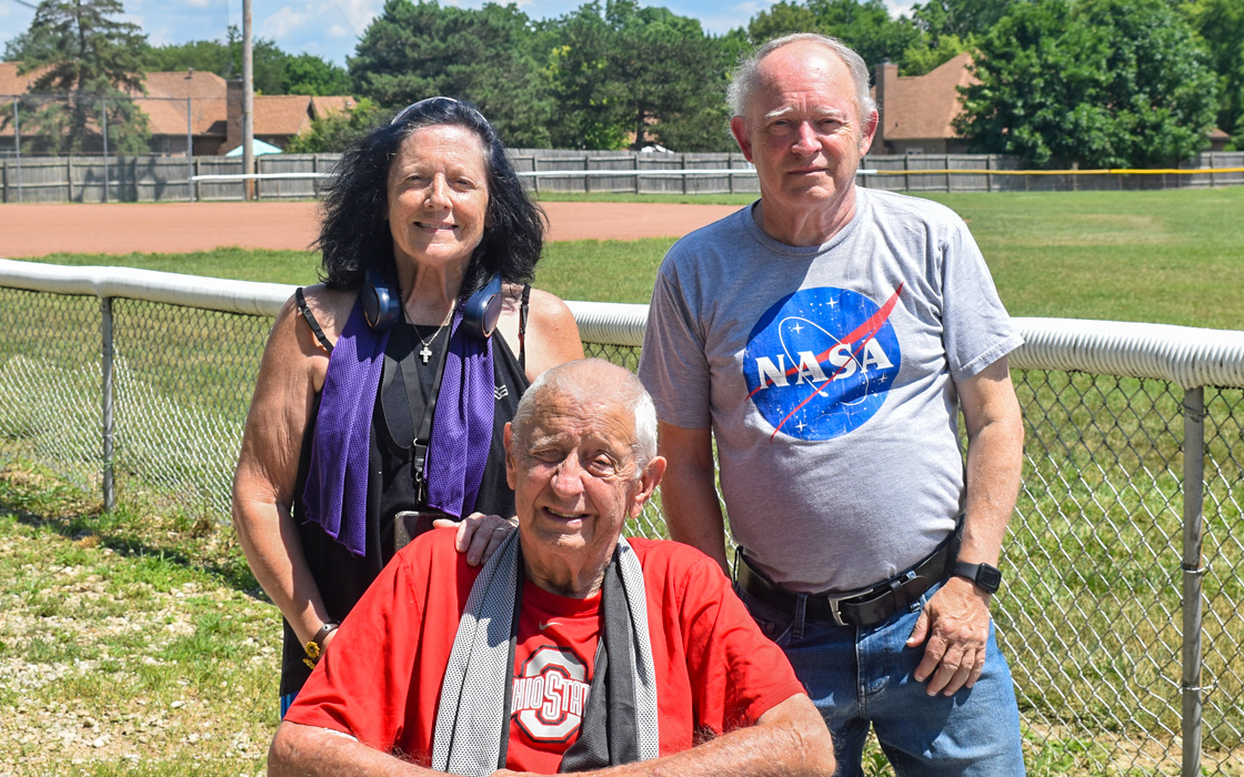 Richard Clark with son Steve and daughter Linda at Hamilton Park